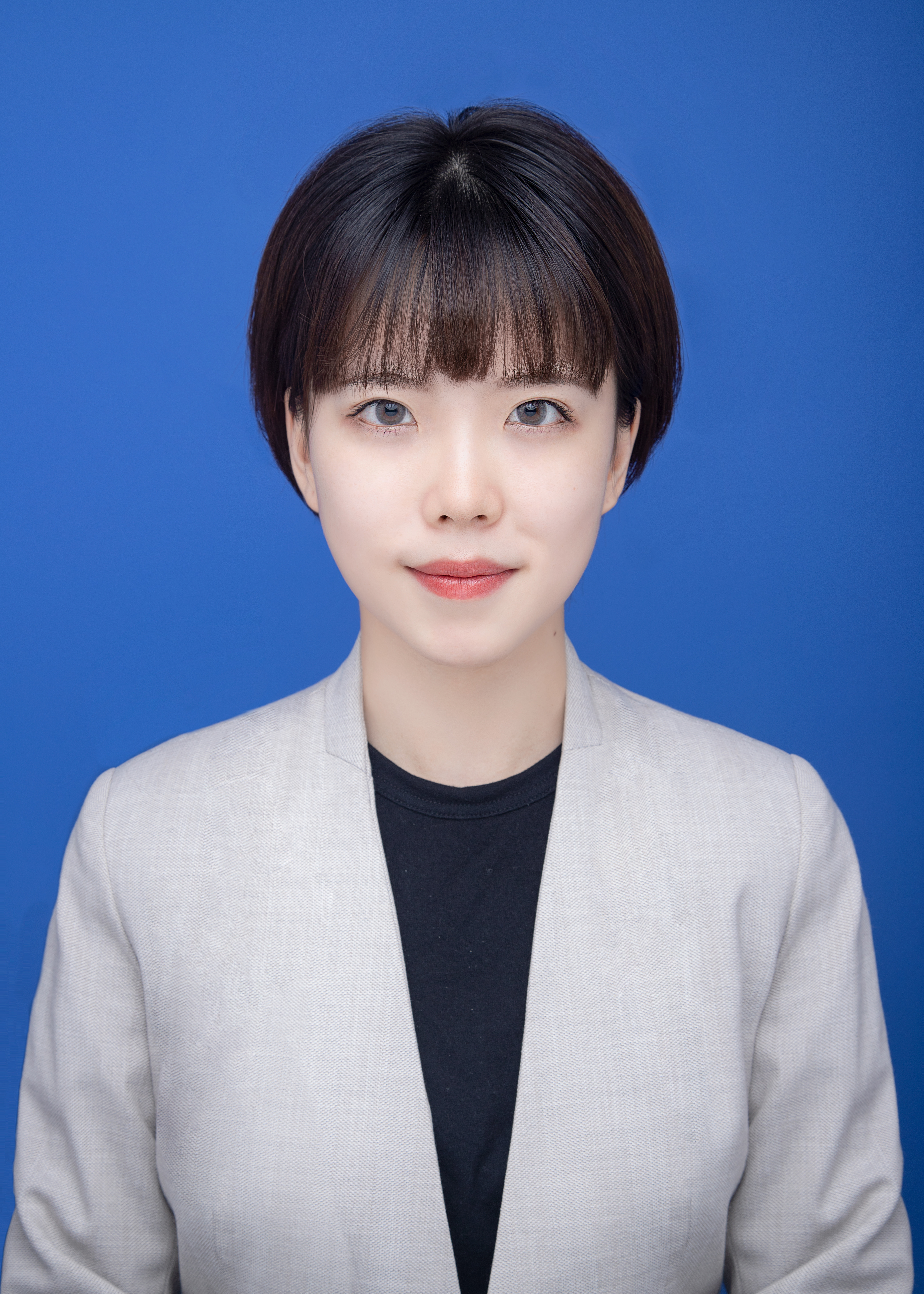 陈诺.jpg